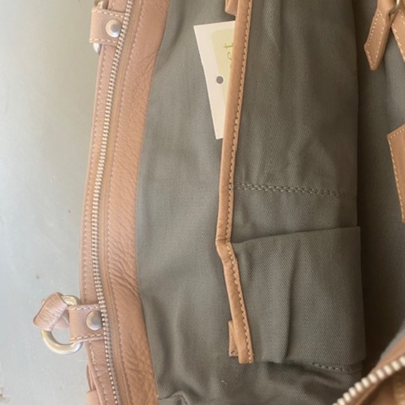 Garnet Hill Italian Shoulder Bag - Picture 7 of 7